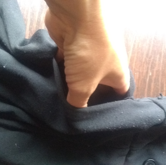 Black knee length dress - Picture 5 of 8